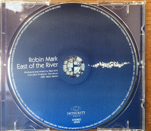 lataa albumi Robin Mark - East Of The River