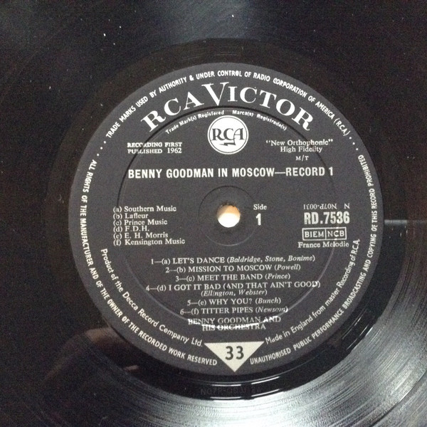 Album herunterladen Benny Goodman & His Orchestra - Benny Goodman In Moscow Record 1