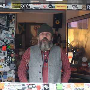 Andrew Weatherall on Discogs