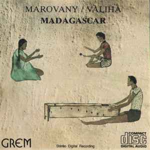 Marovany/Valiha : cithares malgaches / Madagascar | 