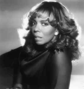 Mary Wells on Discogs