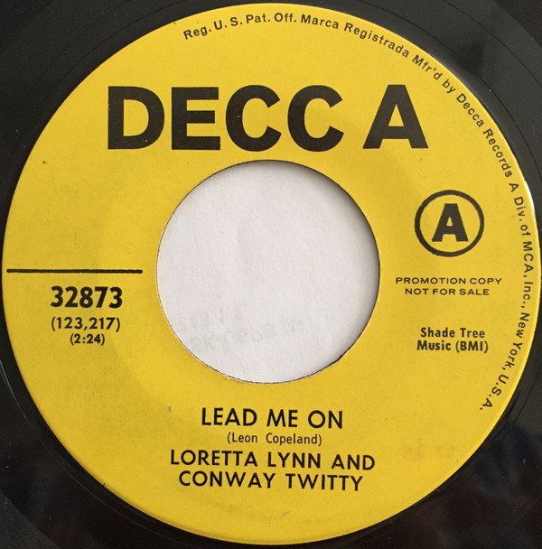 ladda ner album Loretta Lynn & Conway Twitty - Lead Me On Four Glass Walls