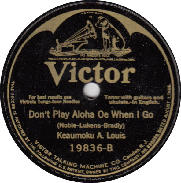 télécharger l'album Keaumoku A Louis - Aloha Means I Love You Dont Play Aloha Oe When I Go