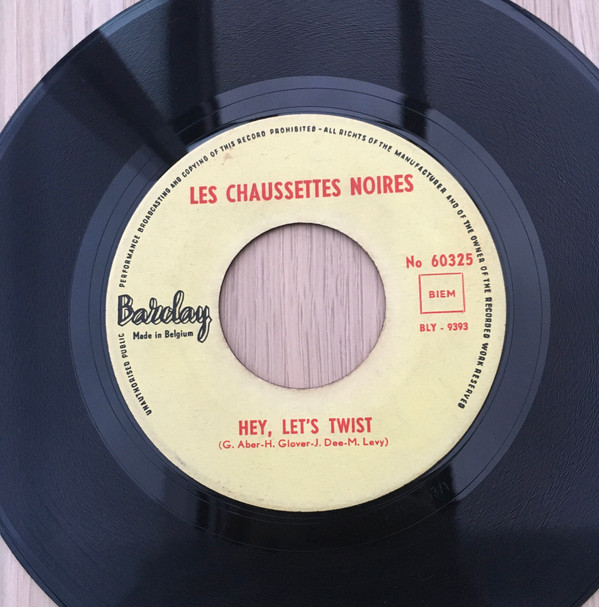 Album herunterladen Les Chaussettes Noires - Je Reviendrai Bientot Hey Lets Twist