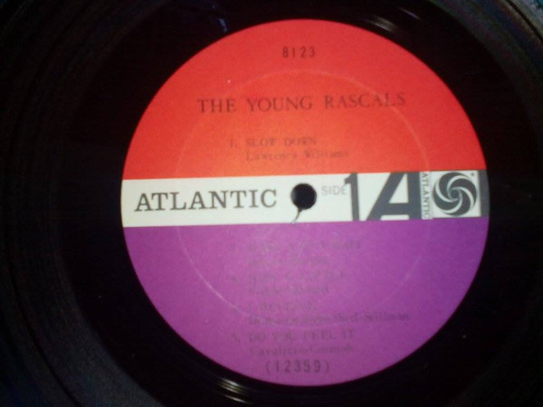 descargar álbum The Young Rascals The Young Rascals - The Young Rascals