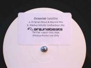 Portada de album OceanLab - Satellite