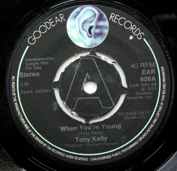 lataa albumi Tony Kelly - When Youre Young