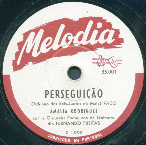 Album herunterladen Amalia Rodrigues - As Penas Perseguição