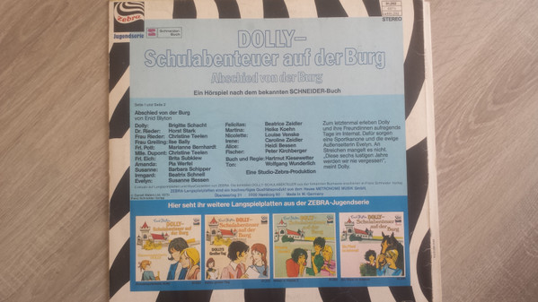 lataa albumi Enid Blyton - Dolly Schulabenteuer Auf Der Burg Abschied Von Der Burg