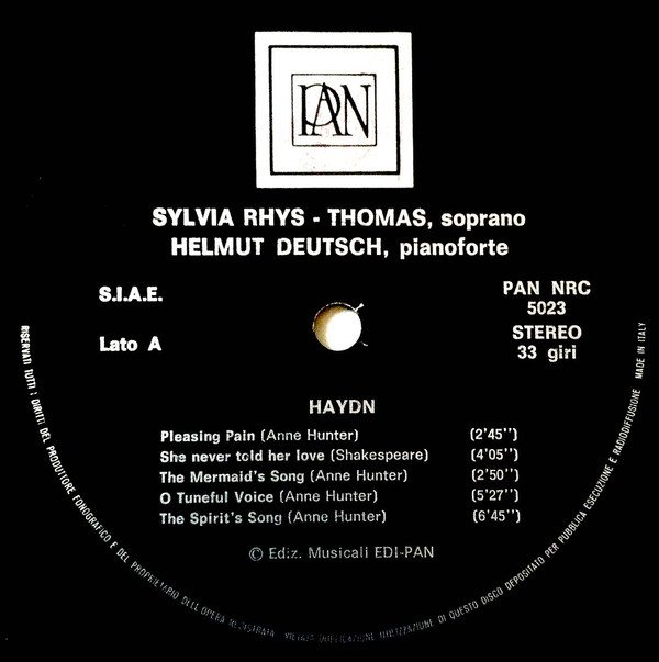 télécharger l'album Sylvia RhysThomas, Helmut Deutsch - Haydn Schumann Strauss