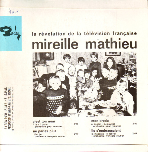Album herunterladen Mireille Mathieu - Cest Ton Nom Ne Parlez Plus Ils Sembrassaient Mon Credo