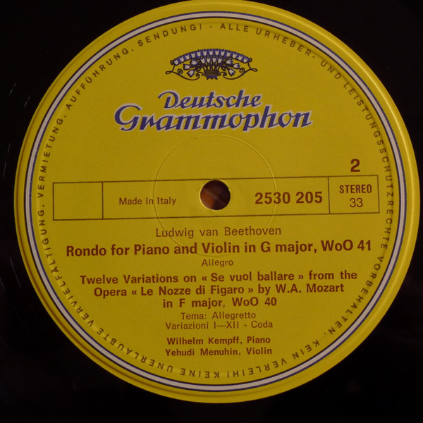 ladda ner album Ludwig Van Beethoven Wilhelm Kempff Yehudi Menuhin - Frühlingssonate Spring Sonata Op24 Rondo WoO 41 12 Variationen WoO 40