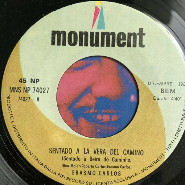 ladda ner album Erasmo Carlos - Sentado A La Vera Del Camino