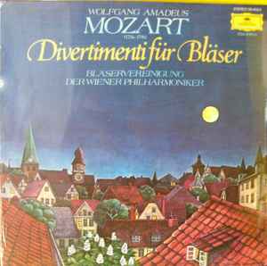 Wolfgang Amadeus Mozart - Divertimenti Für Bläser album cover