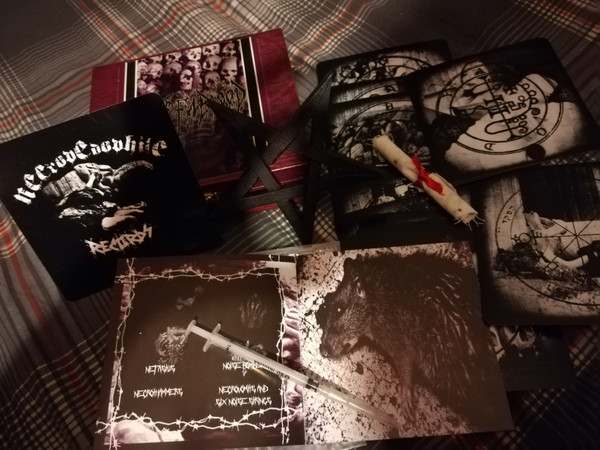 lataa albumi Hateful Blood - Raw And Violent Necromasturbation Madness Ritual Box Set