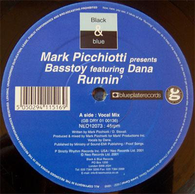 baixar álbum Mark Picchiotti Presents Basstoy Featuring Dana - Runnin