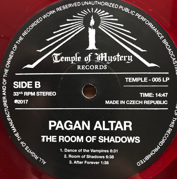 télécharger l'album Download Pagan Altar - The Room of Shadows album