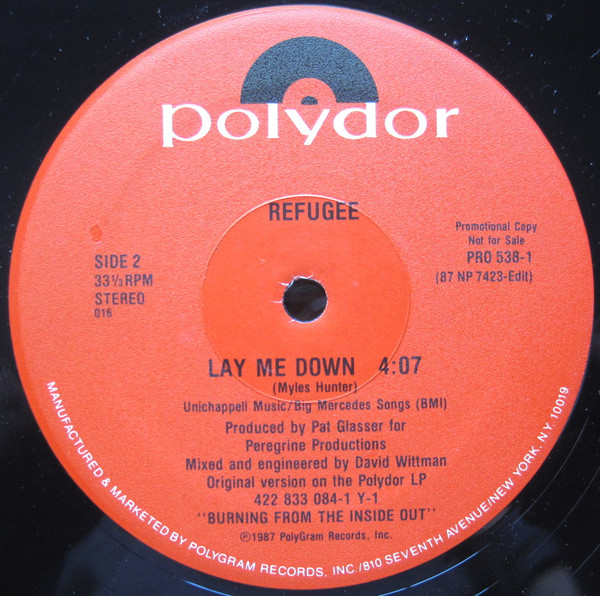 Album herunterladen Refugee - Lay Me Down