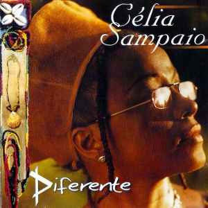 Célia Sampaio - Diferente album cover