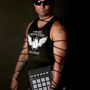 DJ Harlo on Discogs
