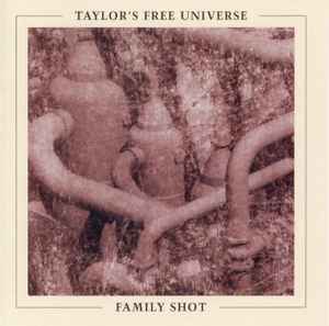Taylor's Free Universe - Family Shot