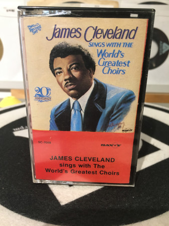 Cleveland Guardians on X: It's #GoRedWearRed Day, so let's rock some  all-red uni history from the '70s. Who didn't love 70s fashion?    / X