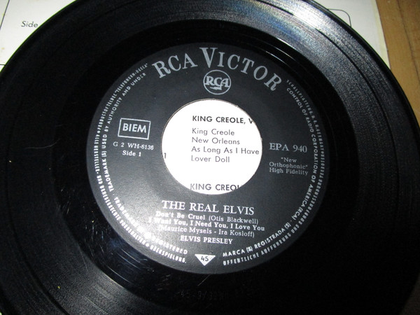 lataa albumi Elvis Presley - The Real Elvis