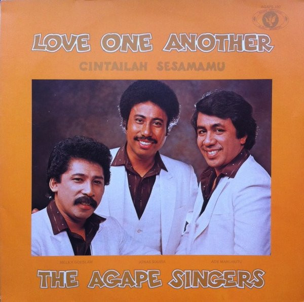 descargar álbum The Agape Singers - Love One Another