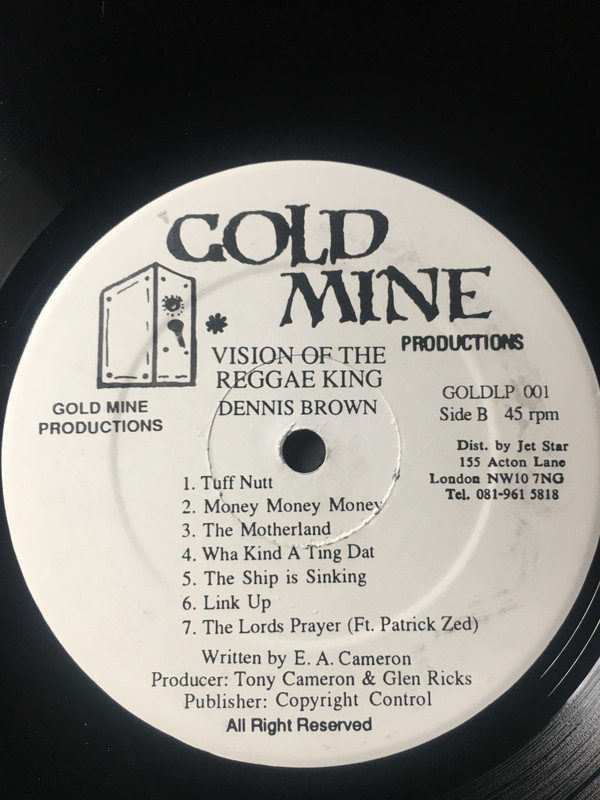 Album herunterladen Dennis Brown - Vision Of The Reggae King