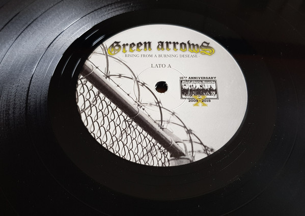 télécharger l'album Green Arrows - Rising From A Burning Desease