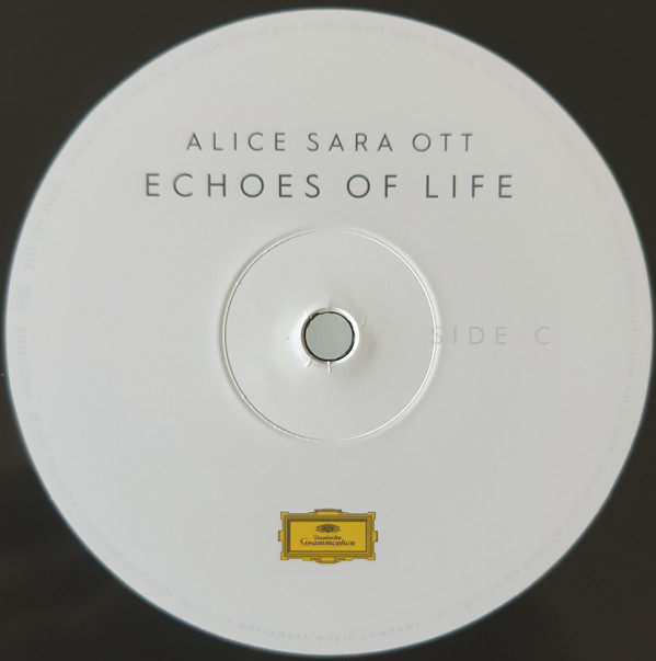 Alice Sara Ott - Echoes Of Life | Deutsche Grammophon (486 0595) - 7