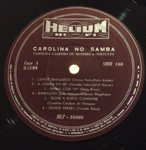 Album herunterladen Carolina Cardoso De Menezes - Carolina No Samba