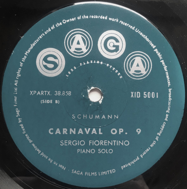 lataa albumi Schumann, Sergio Fiorentino, The Hamburg Pro Musica, Erich Riede - Piano Concerto In A Minor Op 54 Carnival Op 9