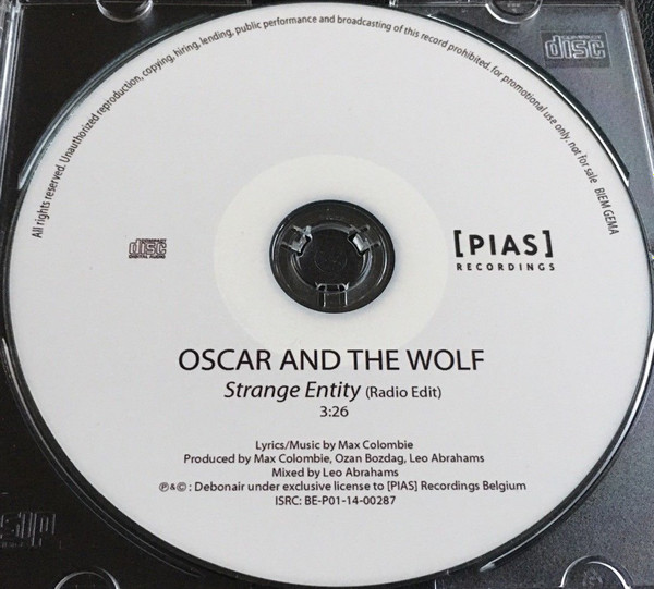 last ned album Oscar And The Wolf - Strange Entity