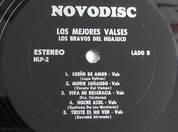 descargar álbum Los Bravos Del Huajuco - Los Mejores Valses