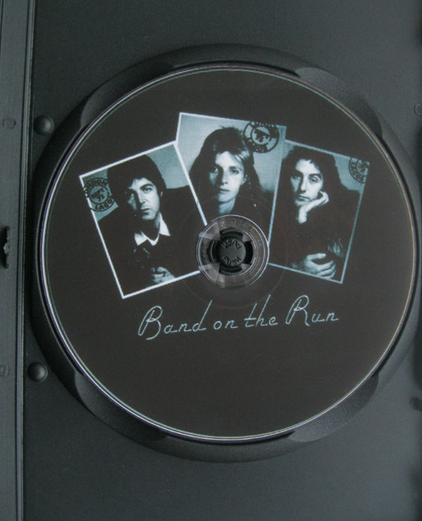 Album herunterladen Paul McCartney - Band On The Run with poster