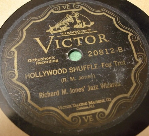 lataa albumi Richard M Jones' Jazz Wizards - Dark Alley Hollywood Shuffle