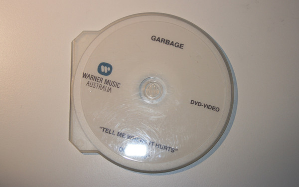ladda ner album Garbage - Tell Me Where It Hurts
