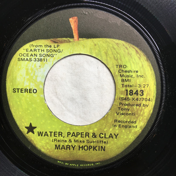 last ned album Mary Hopkin - Water Paper Clay Streets Of London