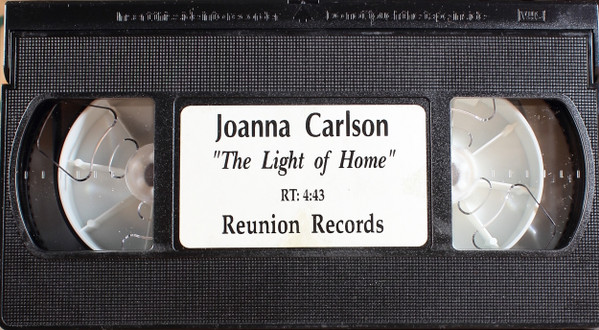 descargar álbum Joanna Carlson - The Light Of Home