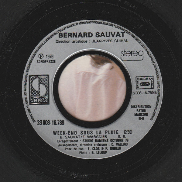 Album herunterladen Bernard Sauvat - Villages De France