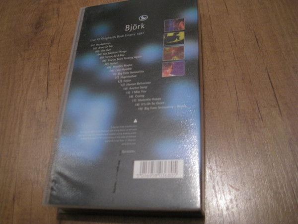 Björk – Live At Shepherds Bush Empire (DVD) - Discogs