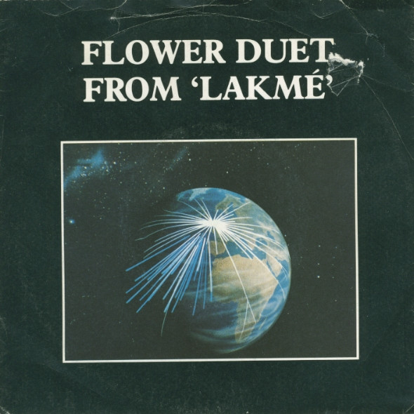 Great Lakes Ships Horns In Action - 35 Lakers Saluting! / Flower Duet (From Lakmé)