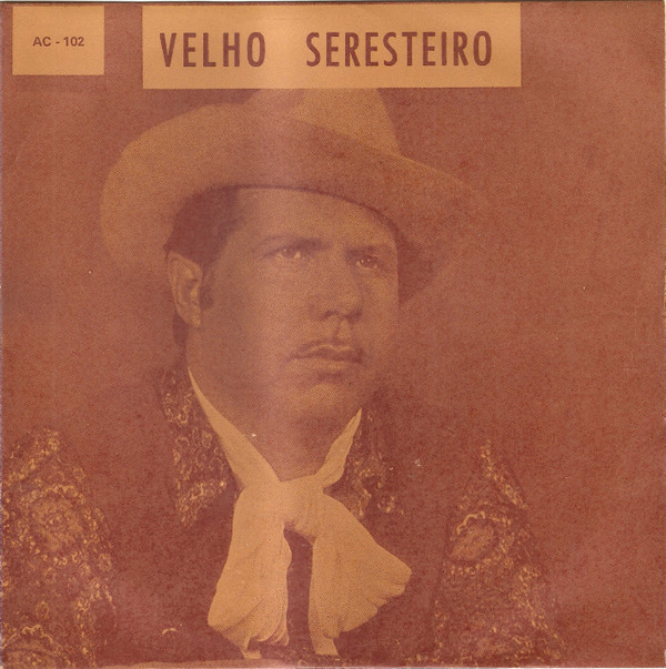 last ned album Velho Seresteiro - Saudando Ao Amigo