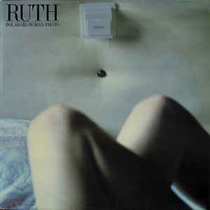 Ruth - Polaroïd/Roman/Photo album cover