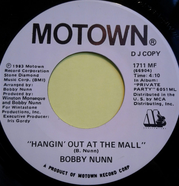 ladda ner album Bobby Nunn - Hangin Out At The Mall