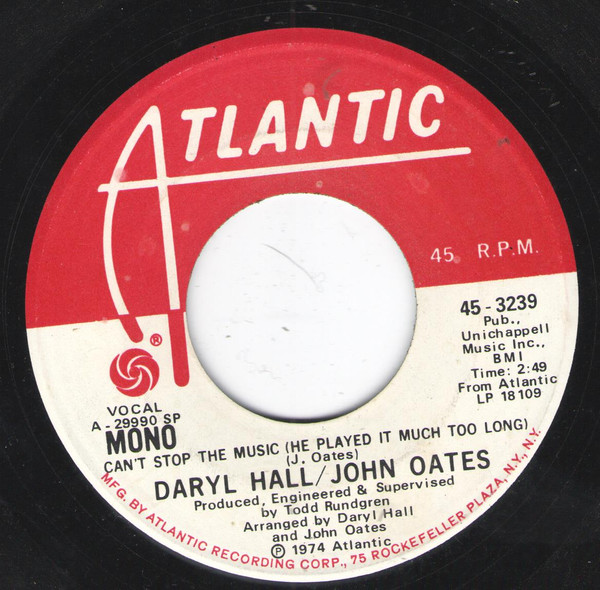 Album herunterladen Daryl Hall John Oates - Cant Stop The Music He Played It Much Too Long