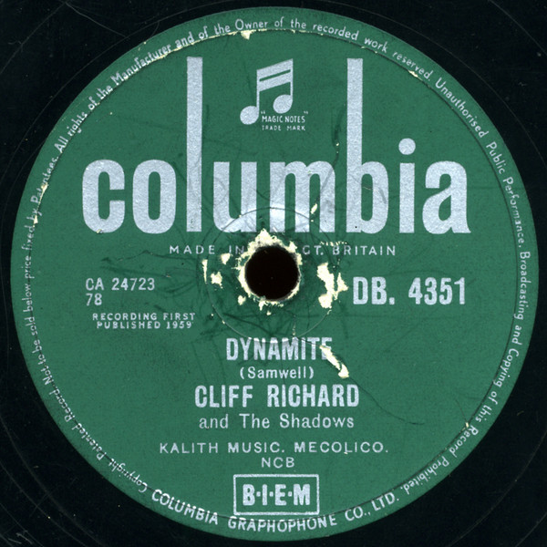 last ned album Cliff Richard And The Shadows - Travellin Light Dynamite