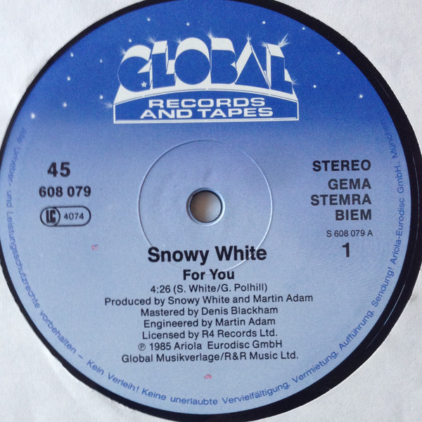 lataa albumi Snowy White - For You