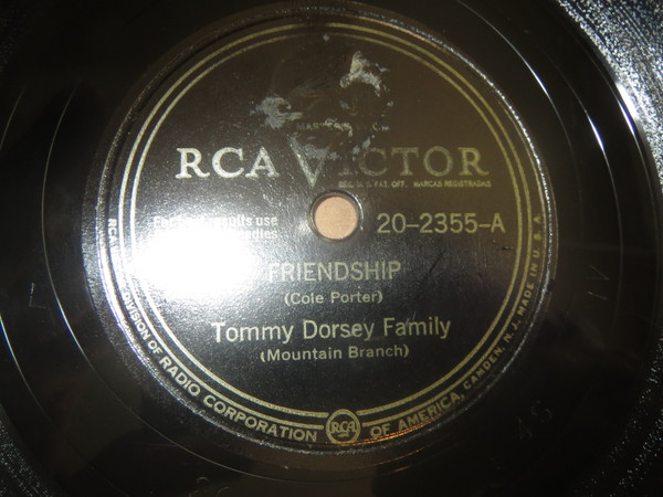 last ned album Tommy Dorsey Family, Hollywood Hillbillies - Friendship Chattanooga Choo Choo